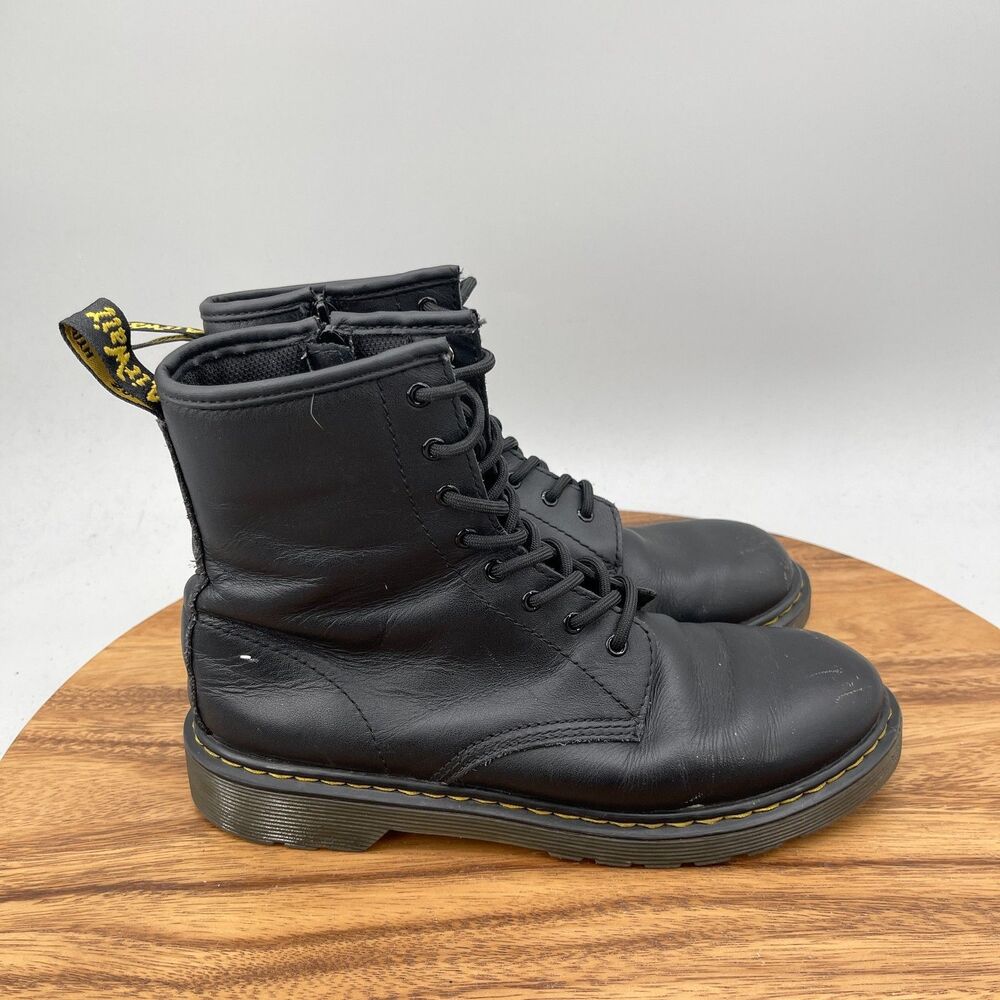 Dr. Martens Doc Marten Black Leather Combat Boots Air Wair 1460 W Womens Size 7
